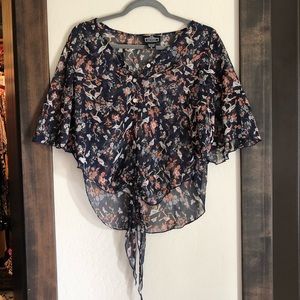 Angie blouse size medium